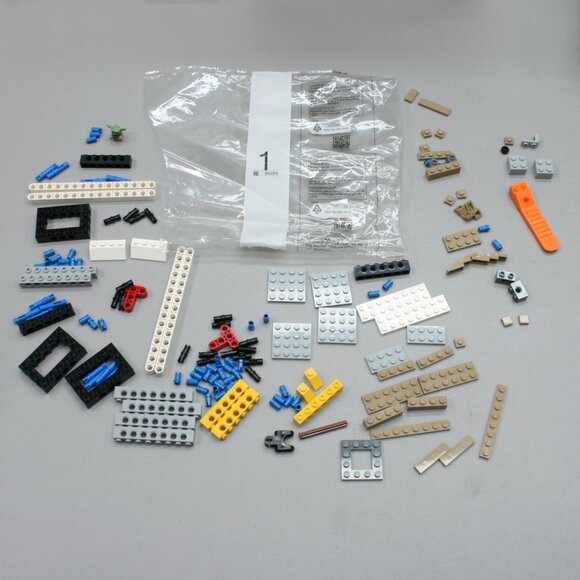 Lego 75318 Star Wars The Child Baby Yoda Grogu The Mandalorian Building Set Open - Picture 3 of 12